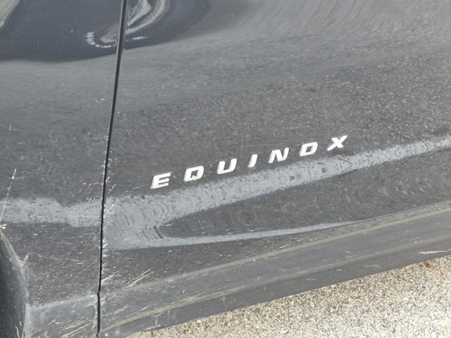 2020 Chevrolet Equinox LT photo 2