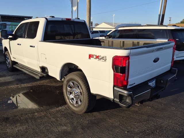 2023 Ford F-250 photo 2