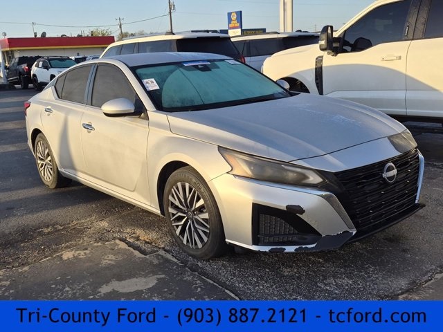 2023 Nissan Altima 2.5 SV photo 3