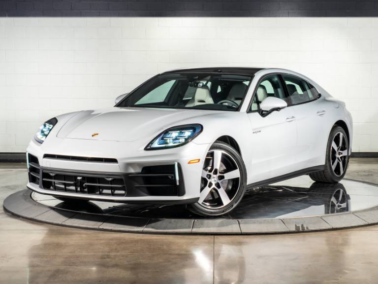 2026 Porsche Panamera 4 E-Hybrid