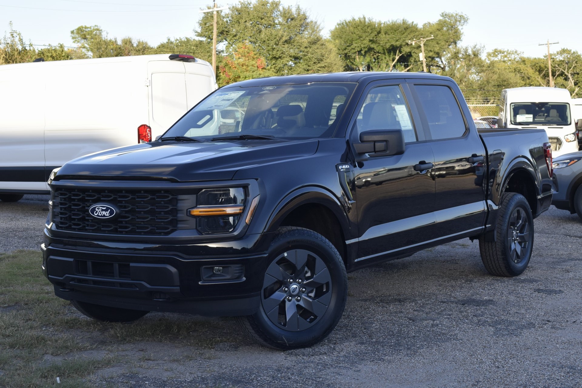 2025 Ford F-150 STX's photo
