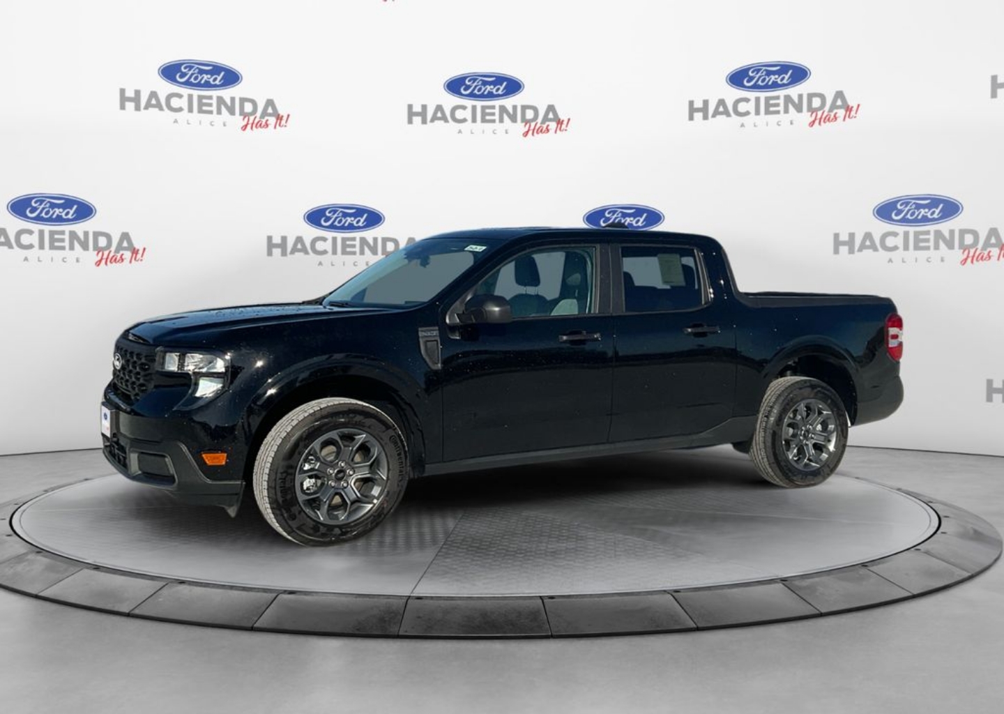 2025 Ford Maverick XLT's photo