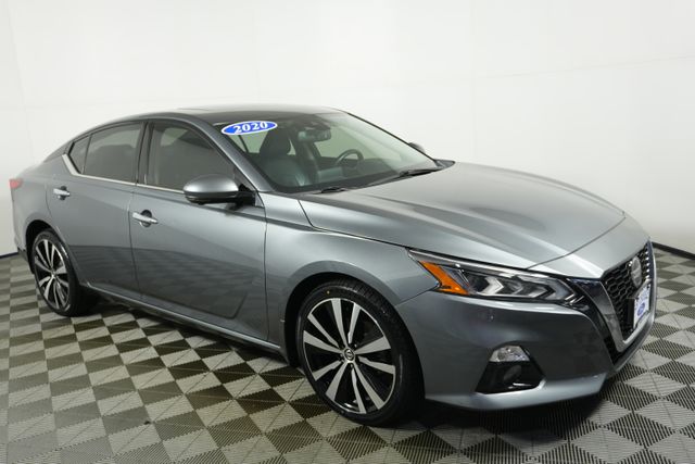 Used 2020 Nissan Altima Platinum with VIN 1N4BL4FW5LC156174 for sale in Kansas City
