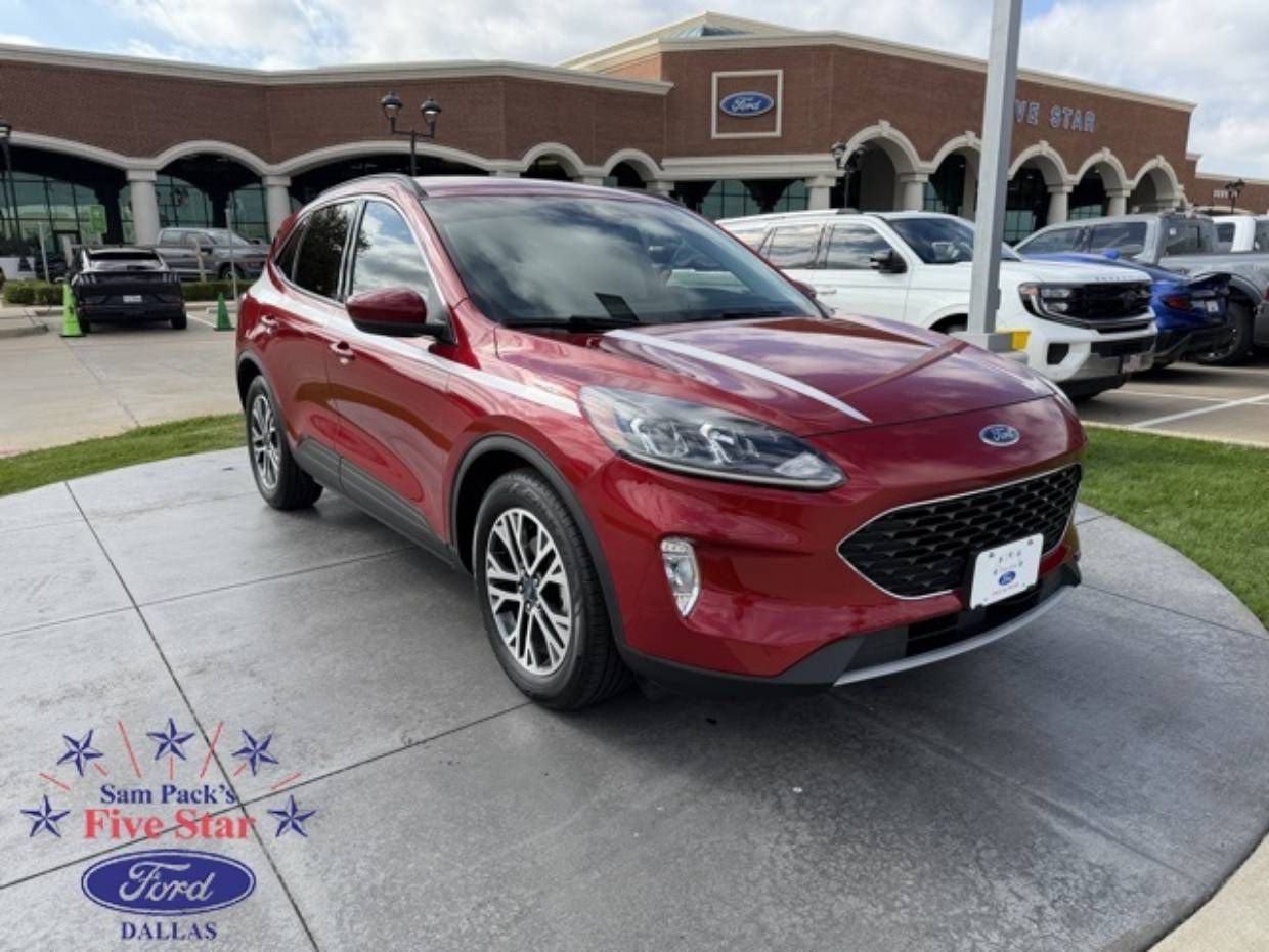 2021 Ford Escape SEL's photo