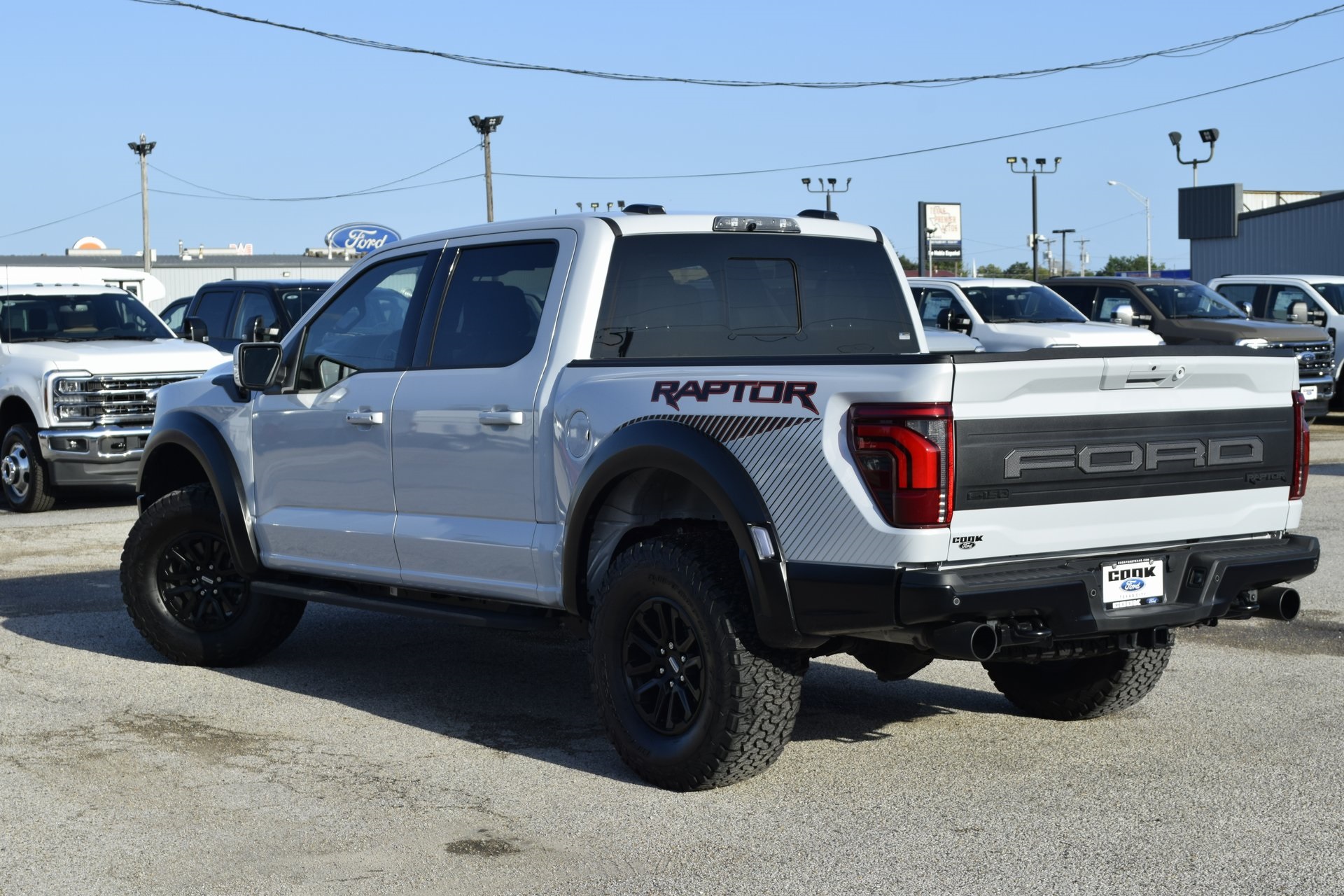 2025 Ford F-150 Raptor photo 4