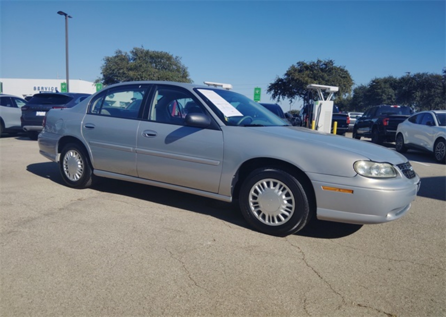 2000 Chevrolet Malibu Base