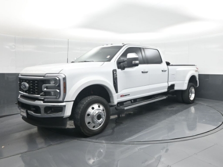 2025 Ford Super Duty F-450 DRW LARIAT