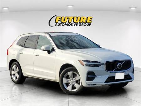 2022 Volvo XC60 B5 Momentum