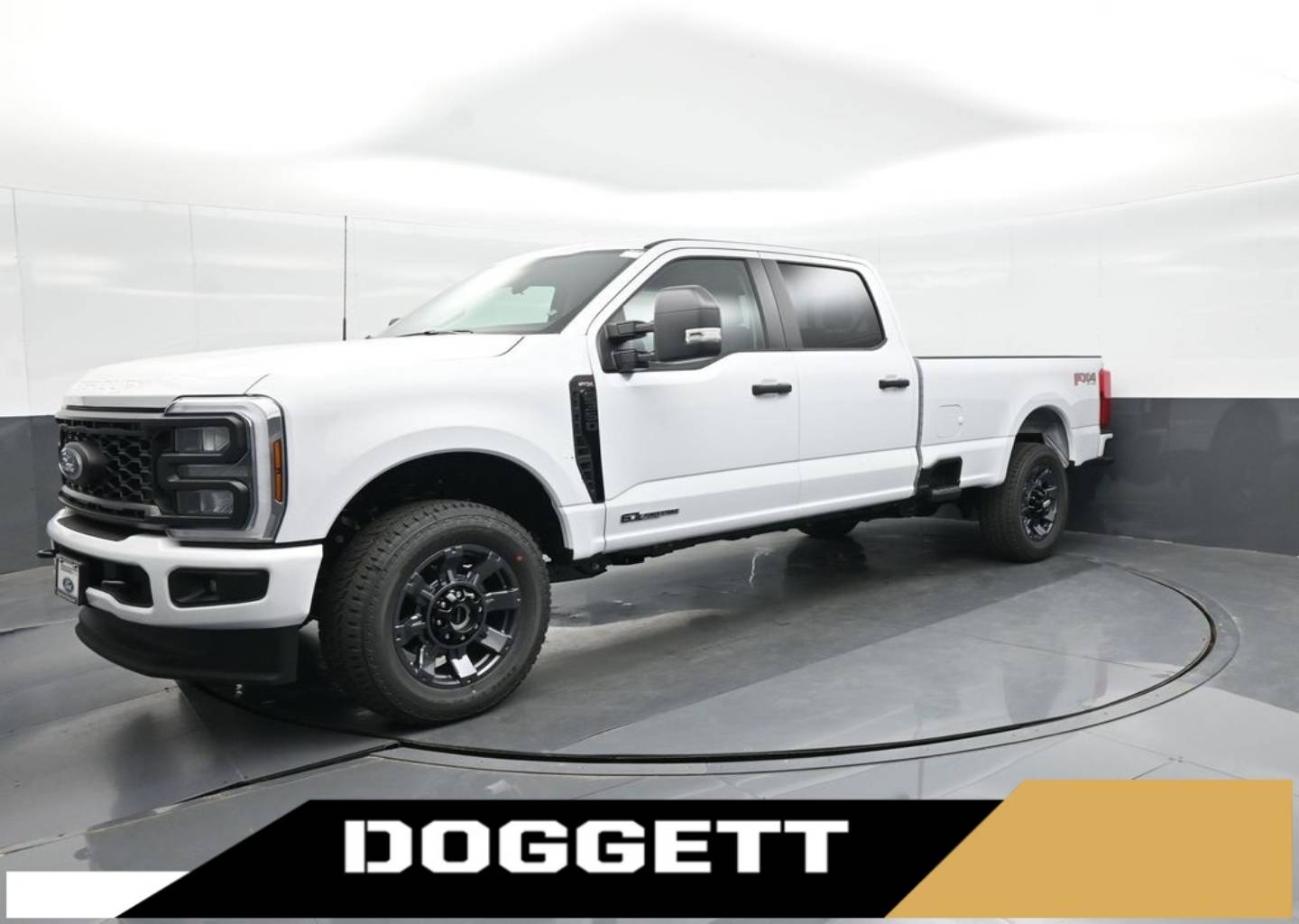 2026 Ford F-350 Super Duty XL's photo