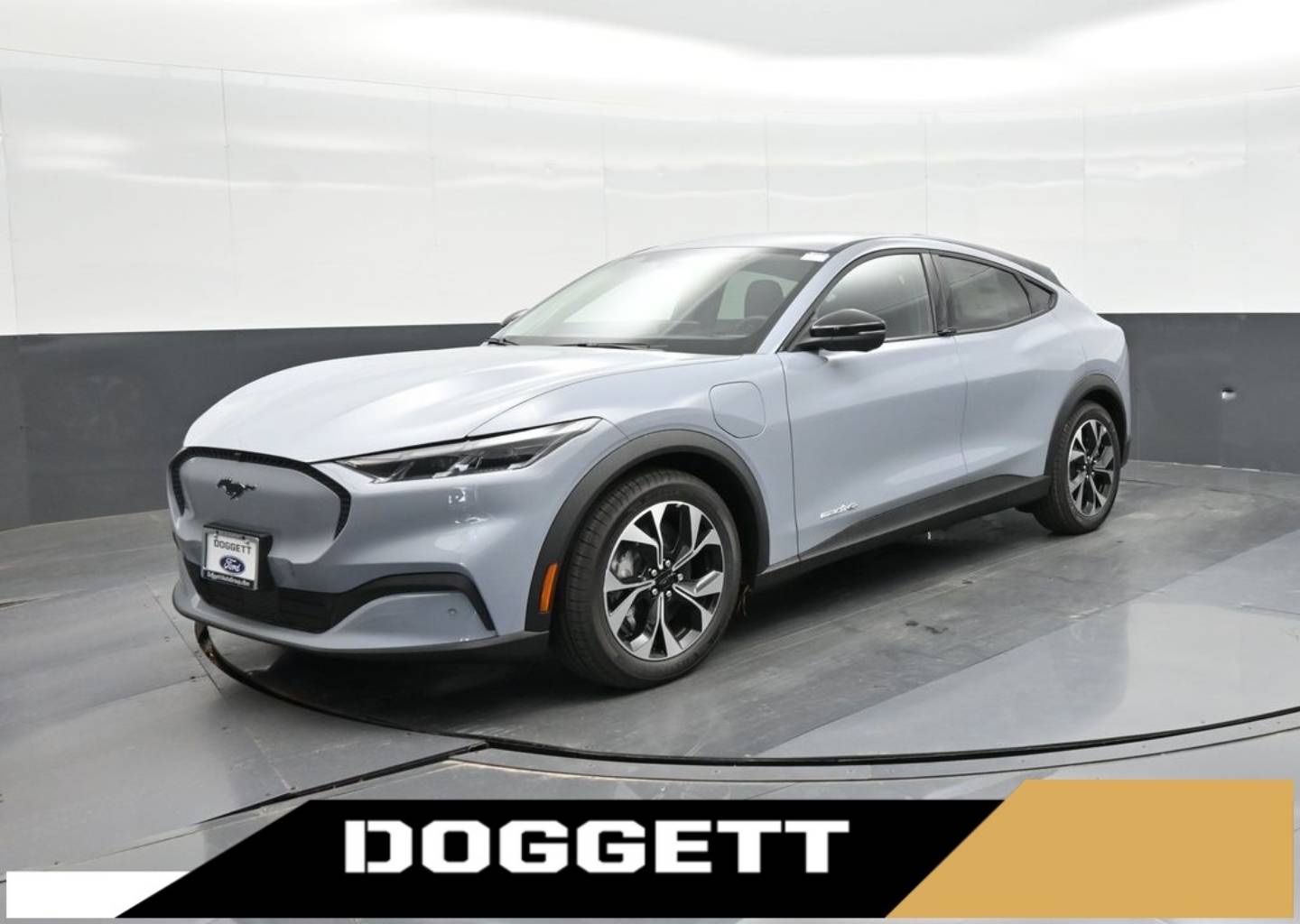 2025 Ford Mustang Mach-E Select AWD's photo