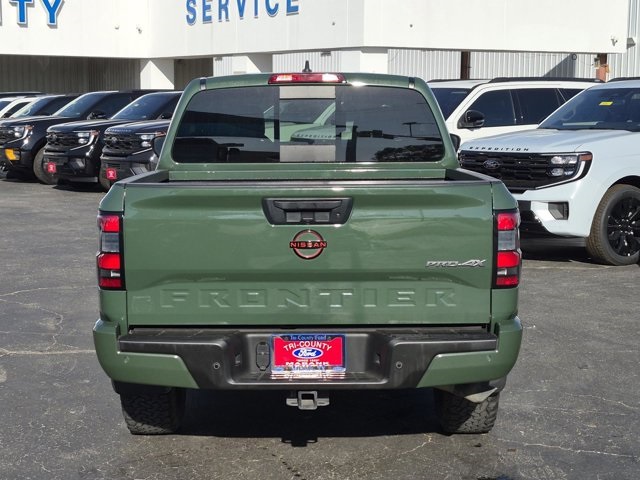 2023 Nissan Frontier PRO-4X photo 2