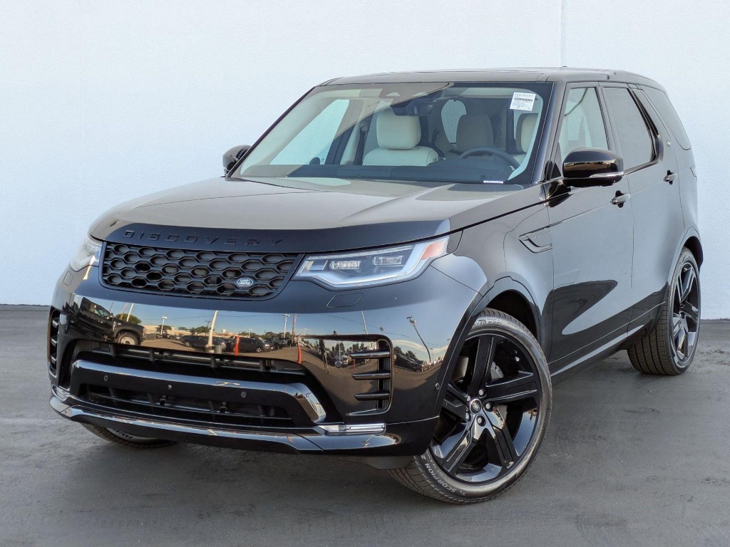 2025 Land Rover Discovery P360 Dynamic SE
