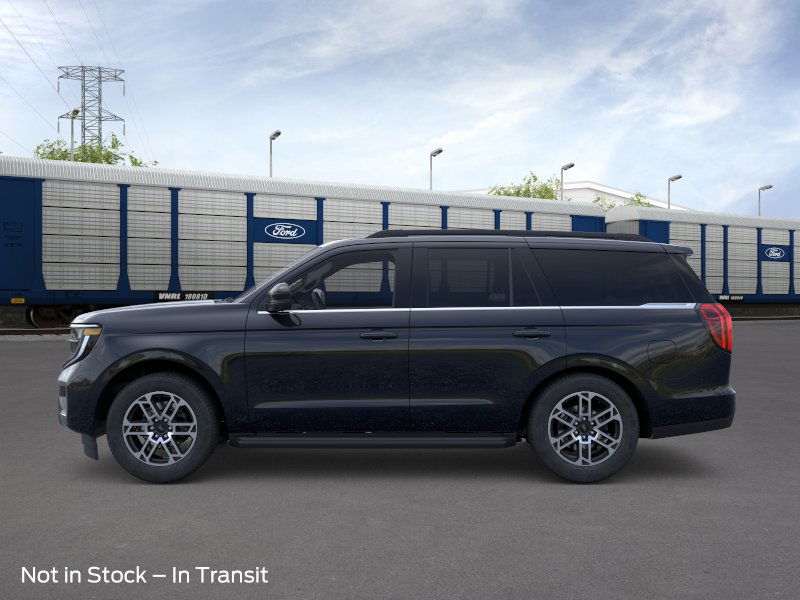 2025 Ford Expedition photo 3