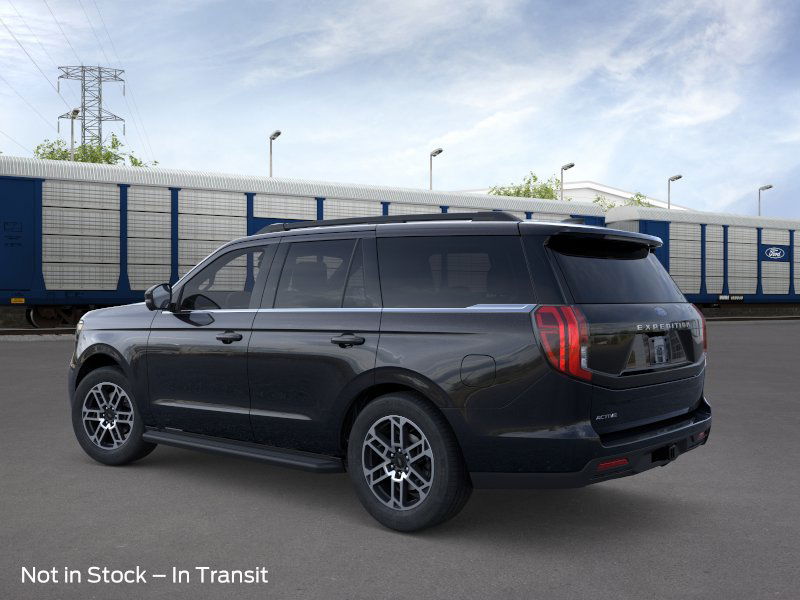 2025 Ford Expedition photo 4