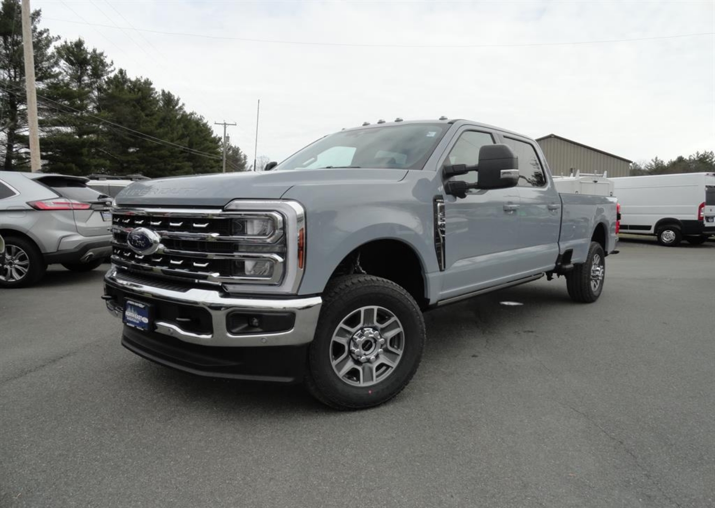 2026 Ford F-350 Super Duty Lariat's photo