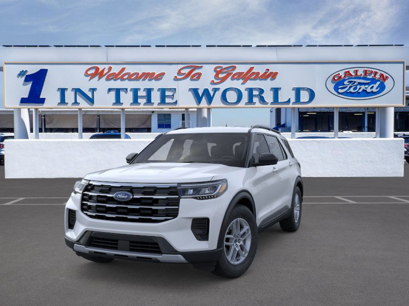 2026 Ford Explorer photo 4