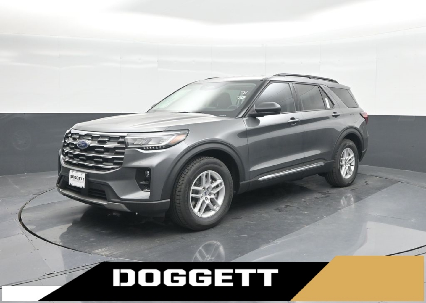 2025 Ford Explorer Active's photo