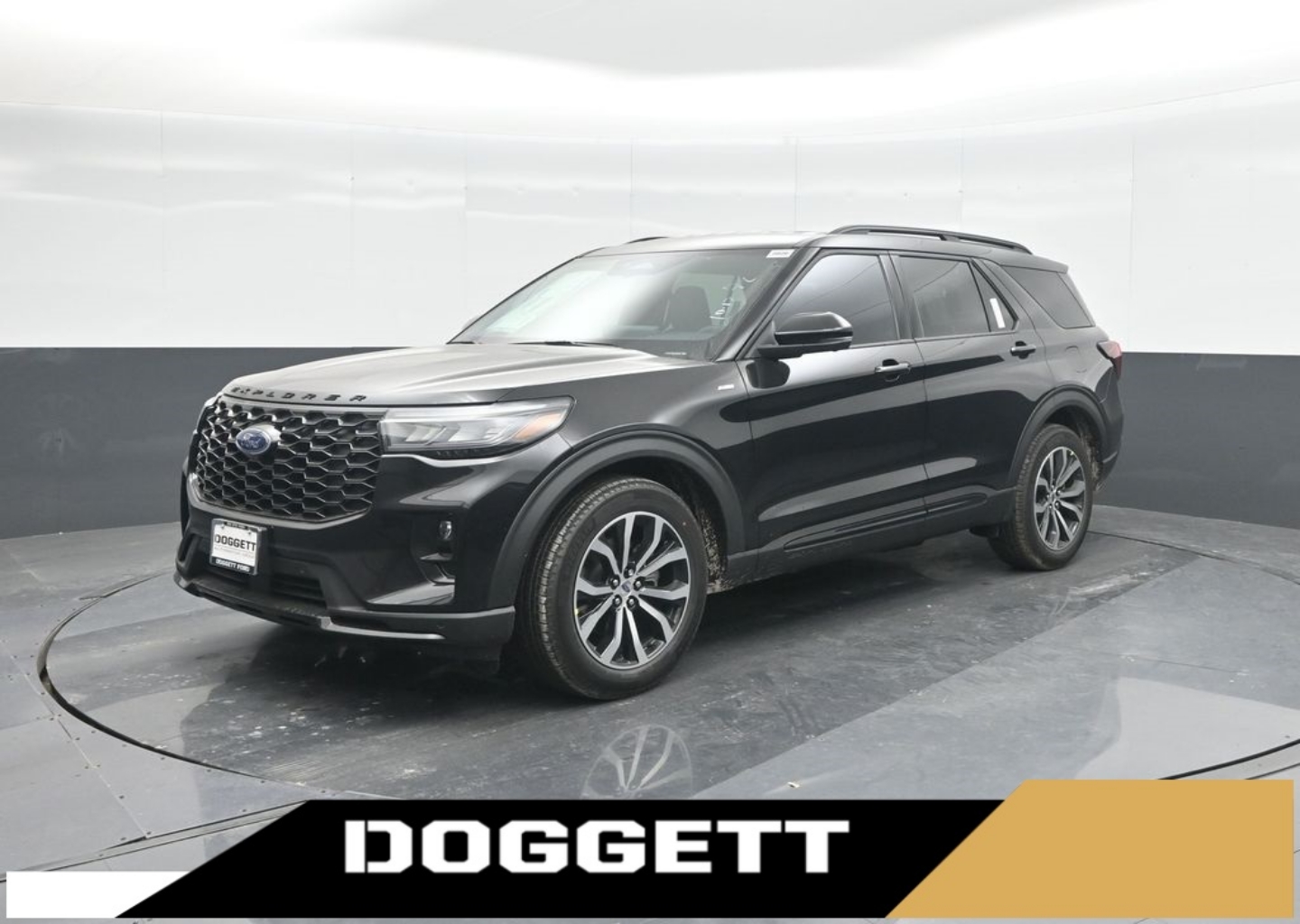 2026 Ford Explorer ST-LINE's photo