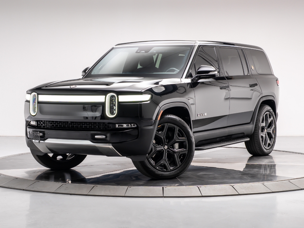 2023 Rivian R1s Adventure Dual-Motor