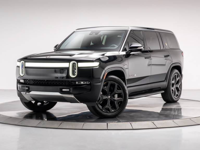 2023 Rivian R1s Adventure Dual-Motor