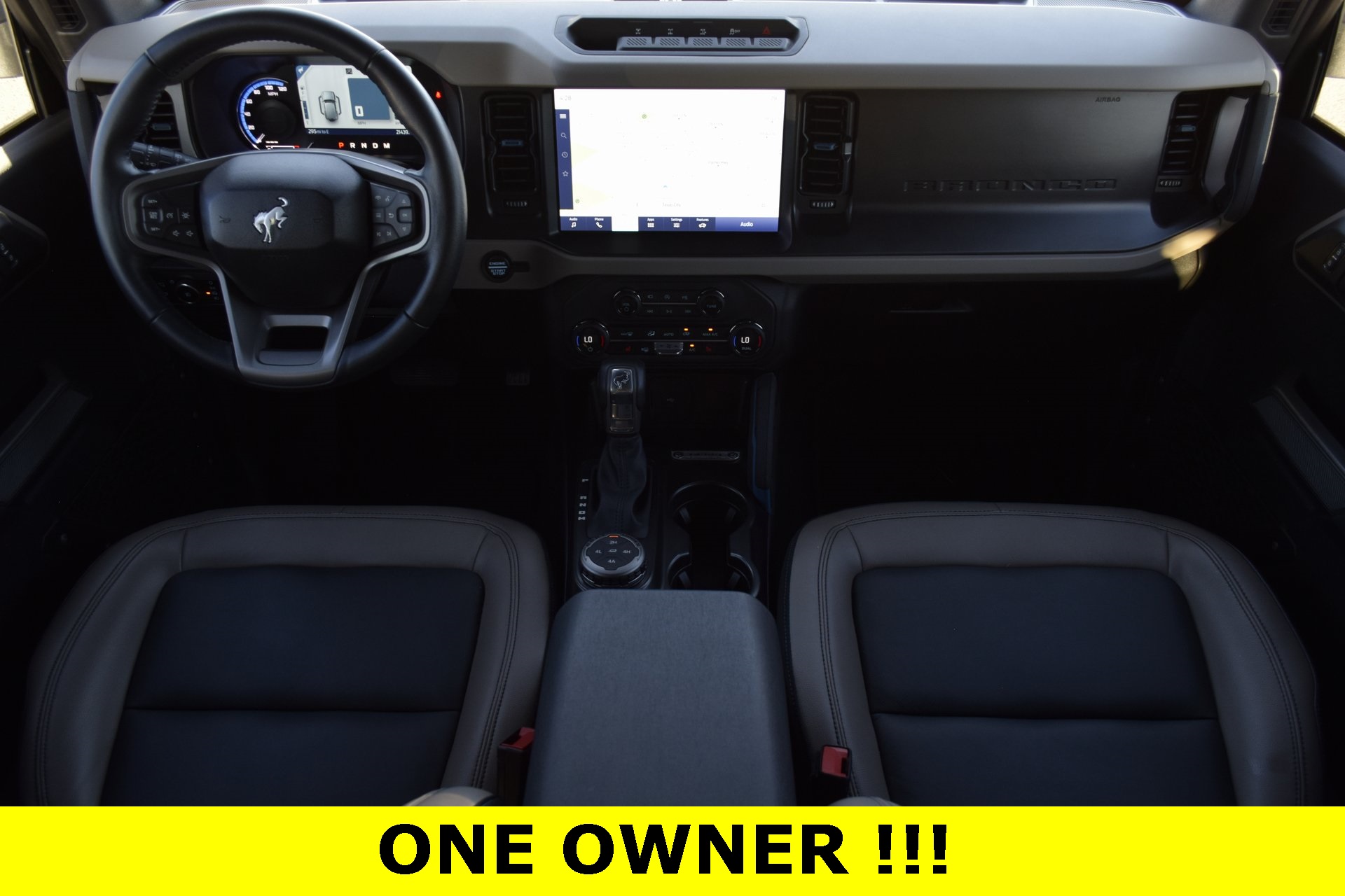 2023 Ford Bronco Wildtrak photo 2