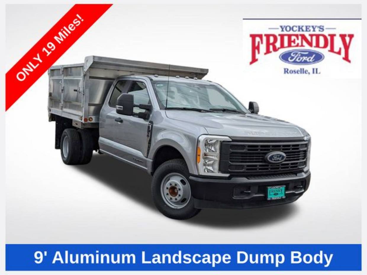 2023 Ford F-350 Super Duty Chassis Cab XL's photo