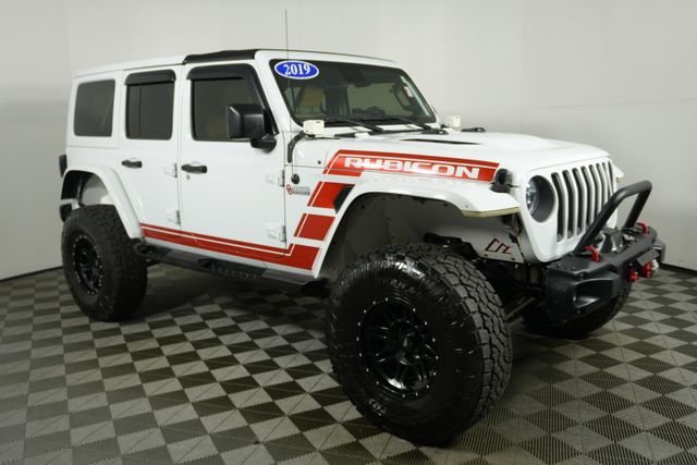 Used 2019 Jeep Wrangler Unlimited Rubicon with VIN 1C4HJXFGXKW611599 for sale in Kansas City