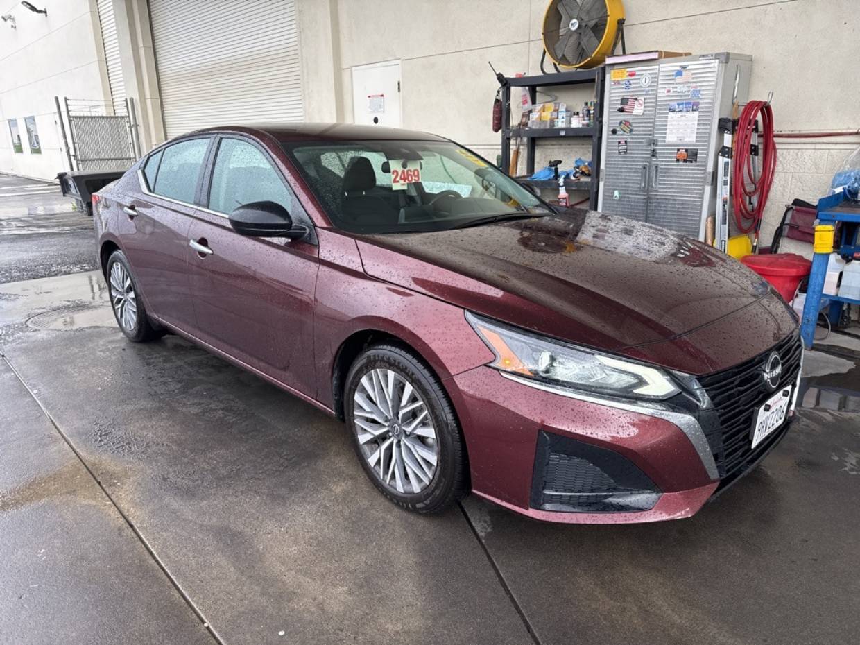 2024 Nissan Altima SV