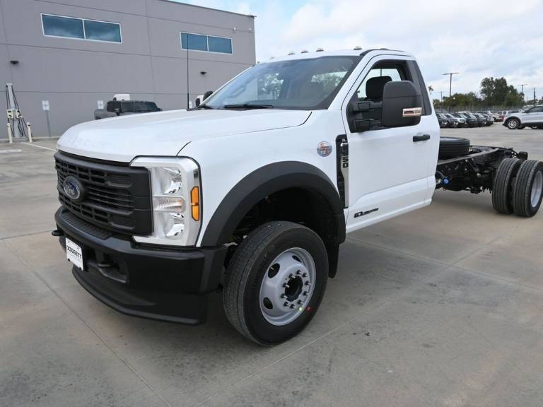 2026 Ford Super Duty F-550 DRW XL