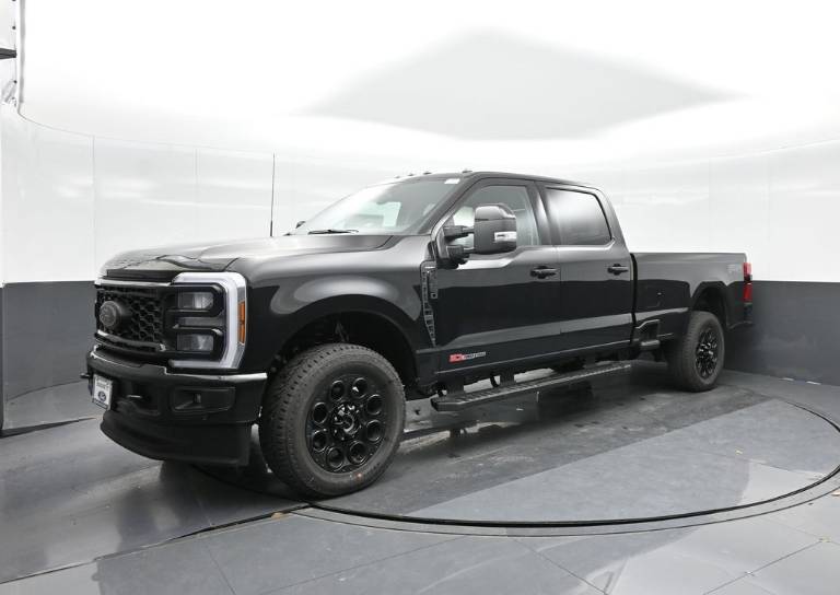 2025 Ford Super Duty F-350 SRW LARIAT