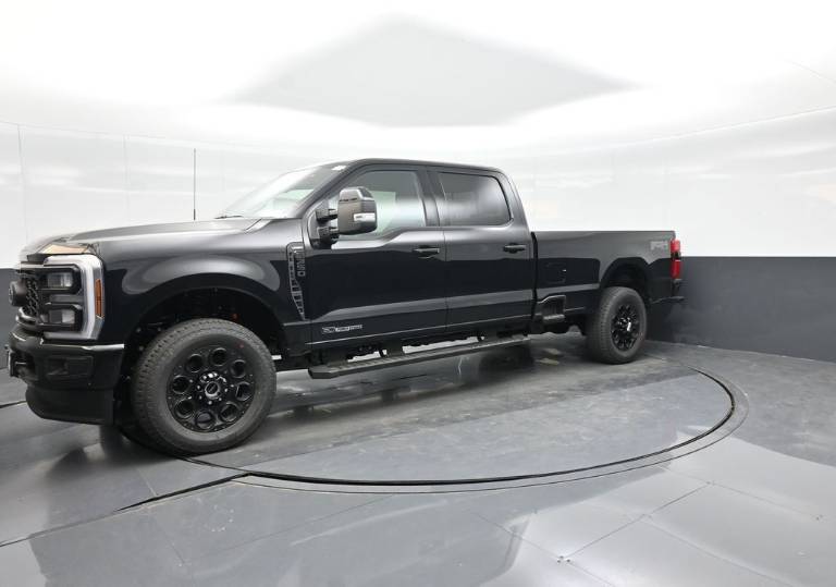 2026 Ford Super Duty F-350 SRW LARIAT