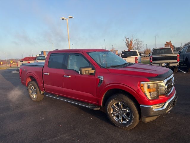 2021 Ford F-150 XLT's photo
