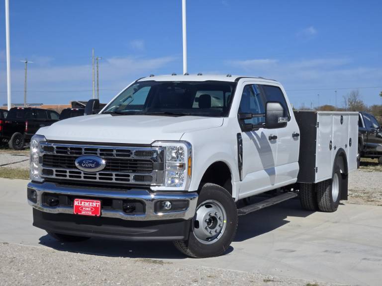 2026 Ford Super Duty F-450 DRW XLT