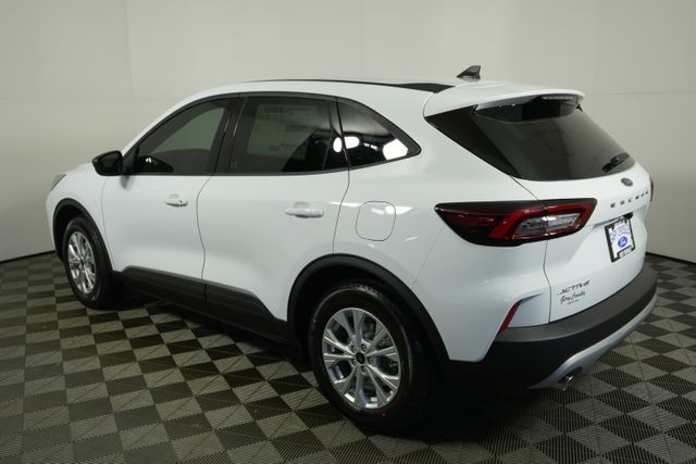 2026 Ford Escape Active photo 2