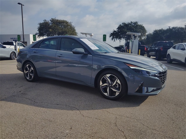Used 2022 Hyundai Elantra Hybrid Limited