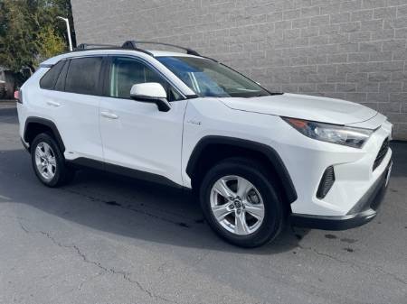 2020 Toyota RAV4 Hybrid LE