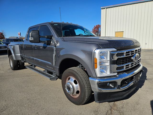 Used 2025 Ford F-350 Super Duty XLT with VIN 1FT8W3DT1SEC99253 for sale in Kansas City
