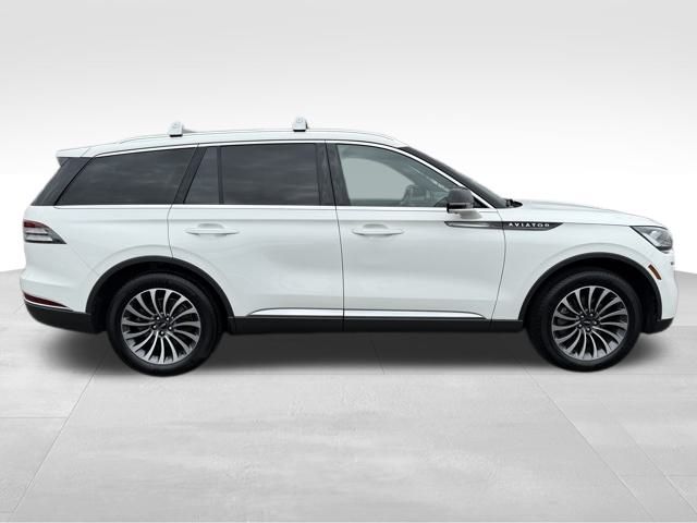2021 Lincoln Aviator Reserve photo 4