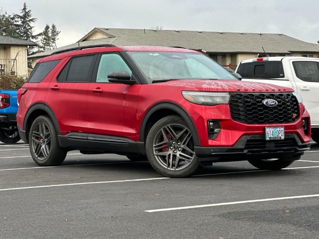 2025 Ford Explorer ST