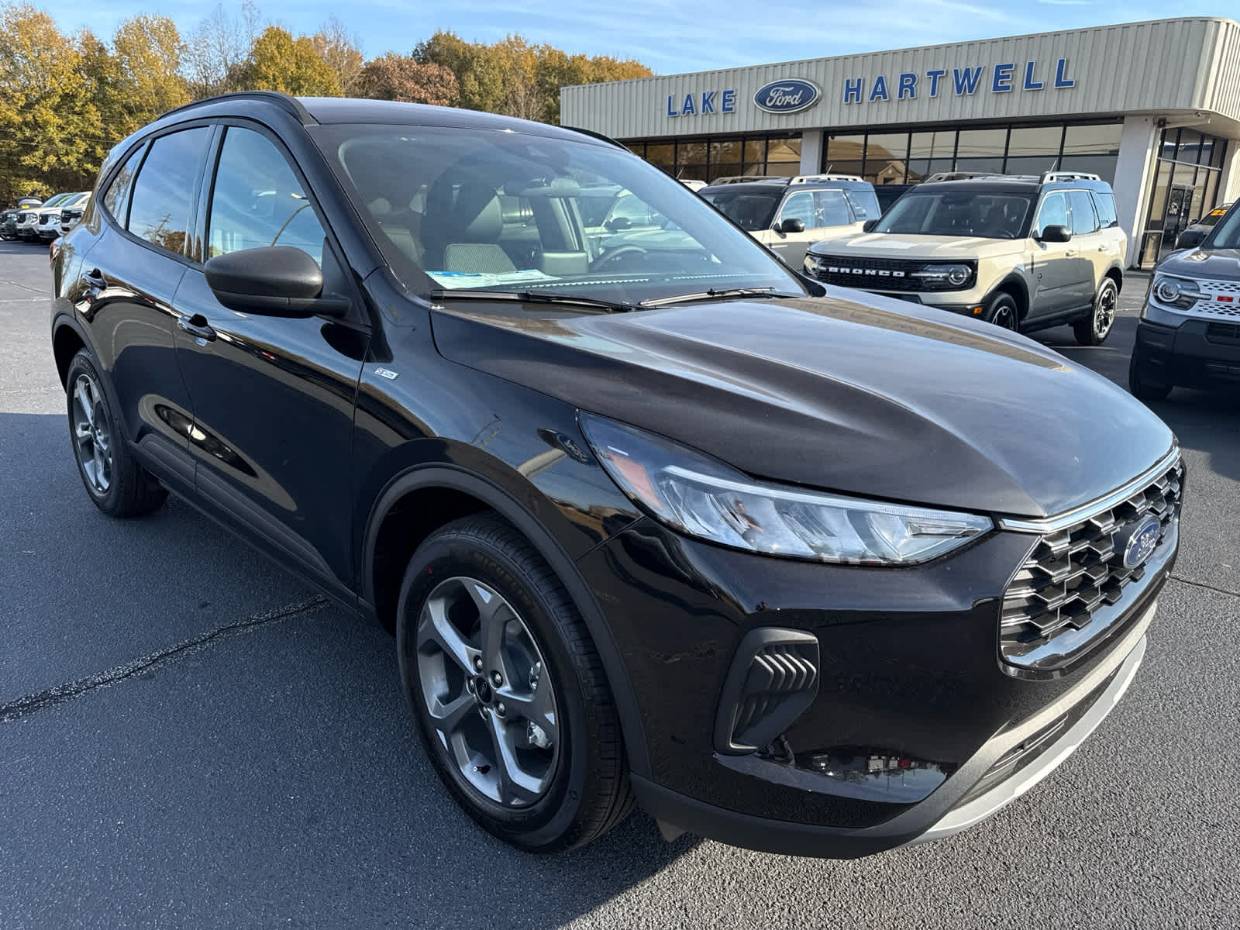 2026 Ford Escape ST-Line's photo