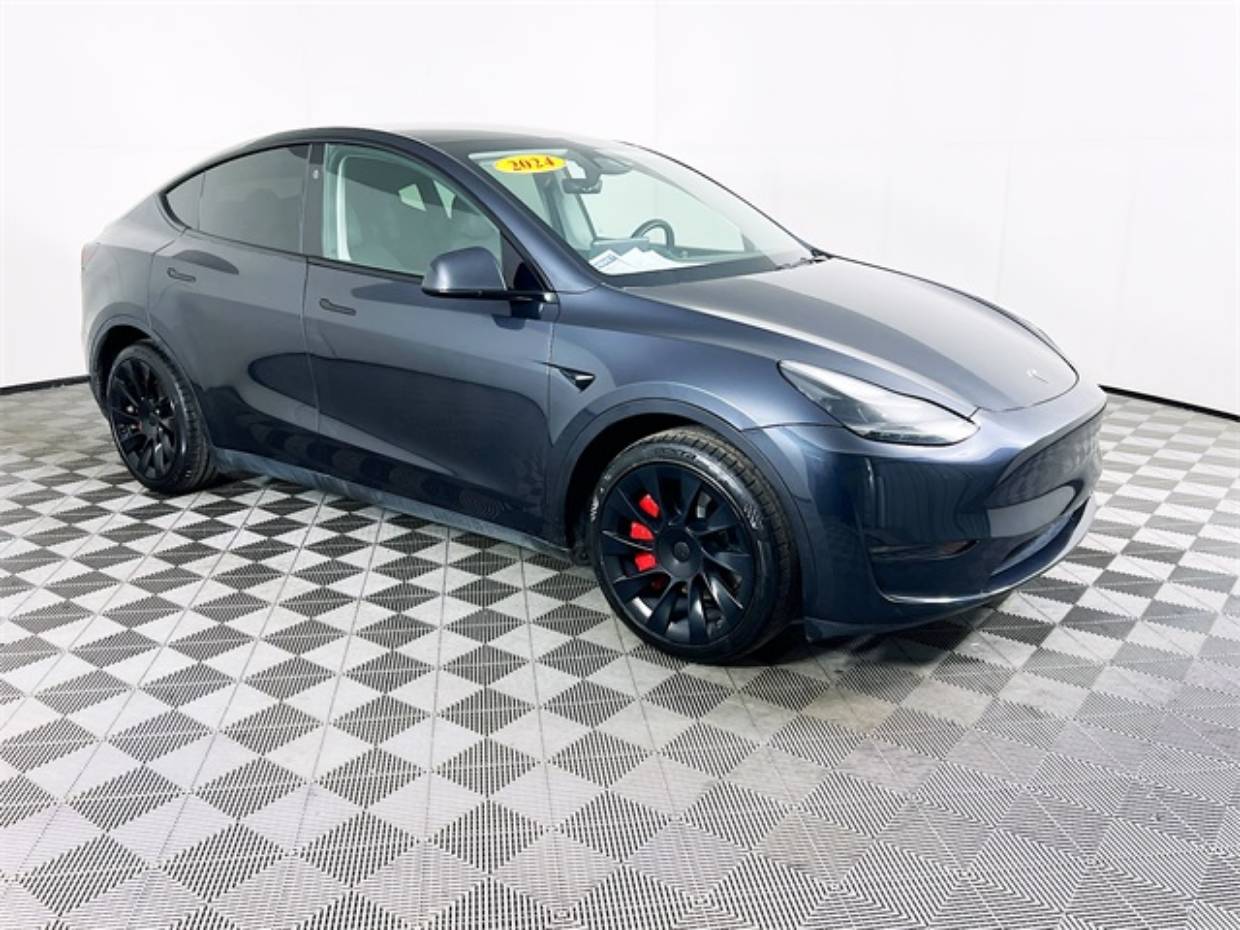 2024 Tesla Model Y Long Range's photo