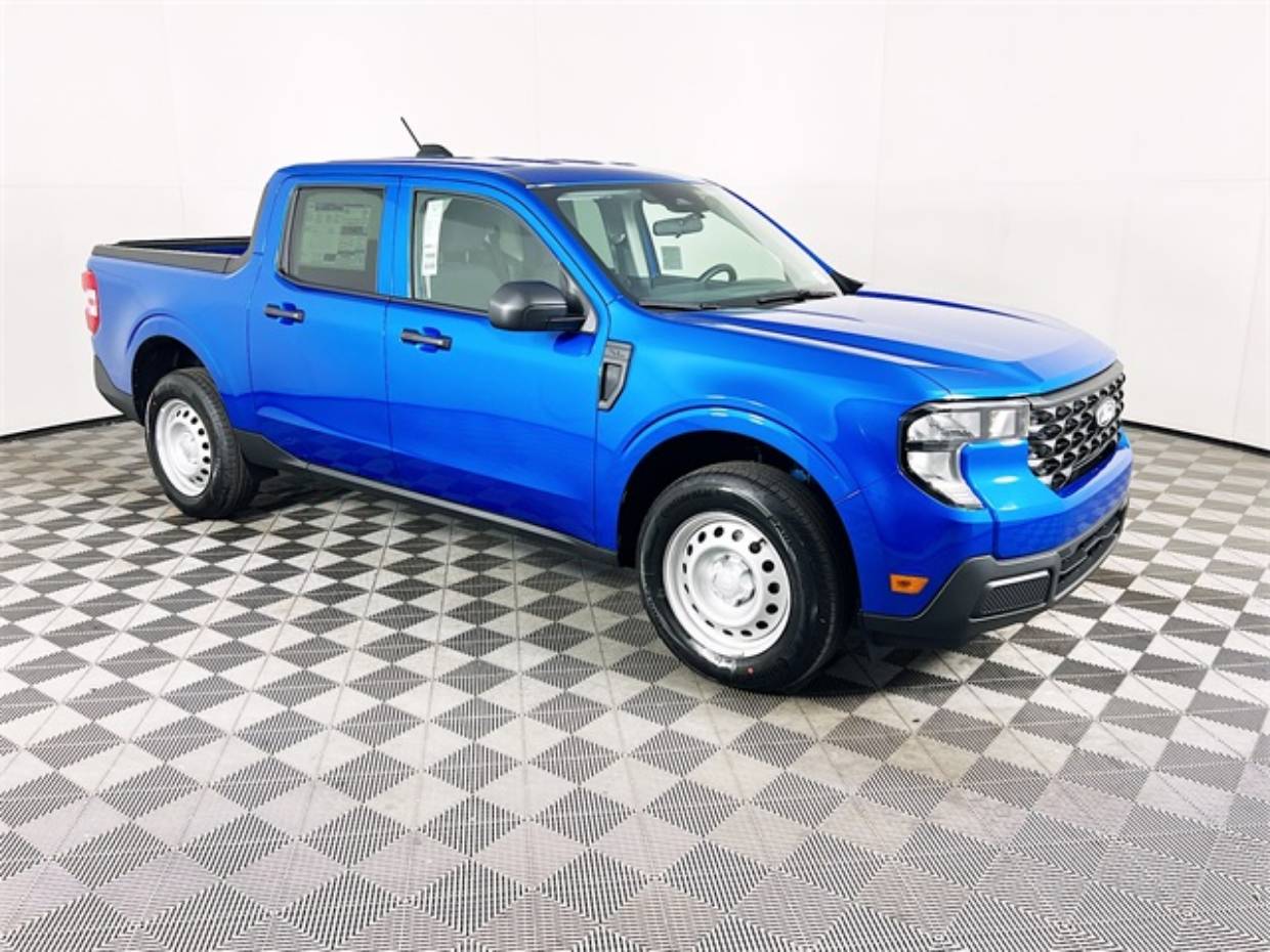 2025 Ford Maverick XL's photo