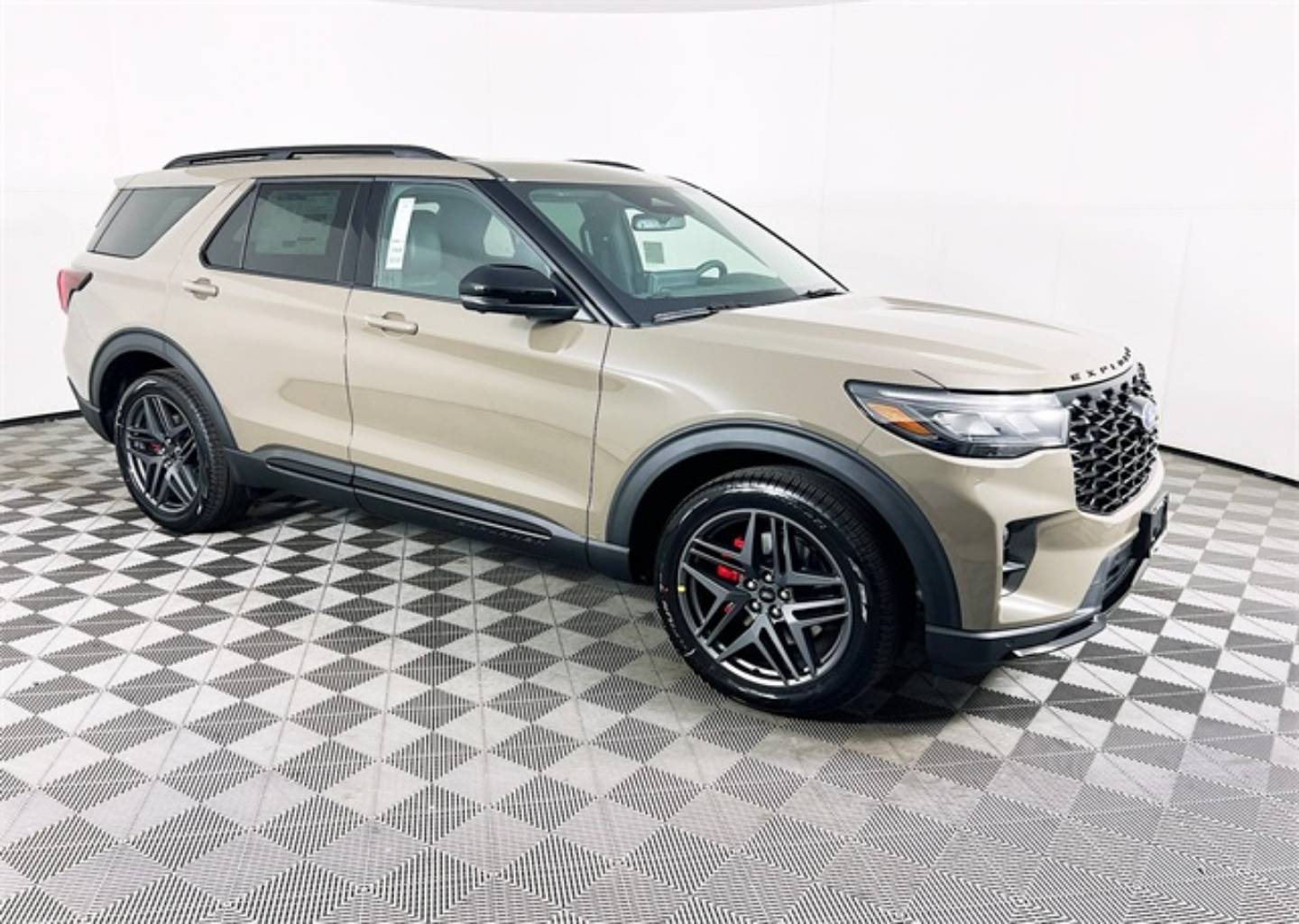 2026 Ford Explorer ST's photo