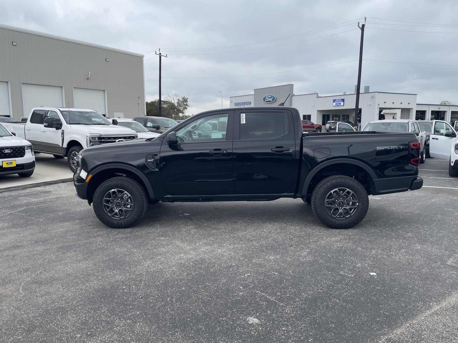 2025 Ford Ranger XLT photo 2