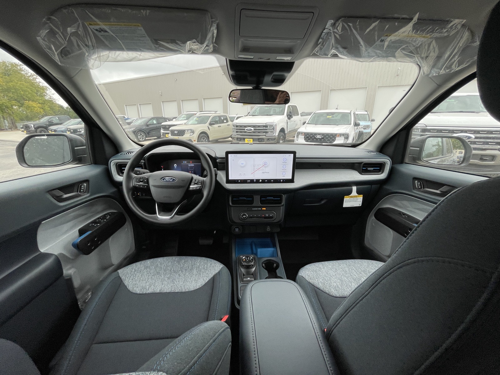 2025 Ford Maverick XLT photo 2