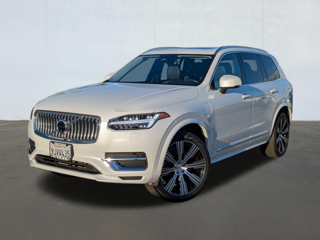 2024 Volvo XC90 Recharge Plug-In Hybrid T8 Plus Bright Theme 7-Seater