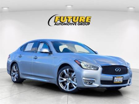 2017 INFINITI Q70L 3.7