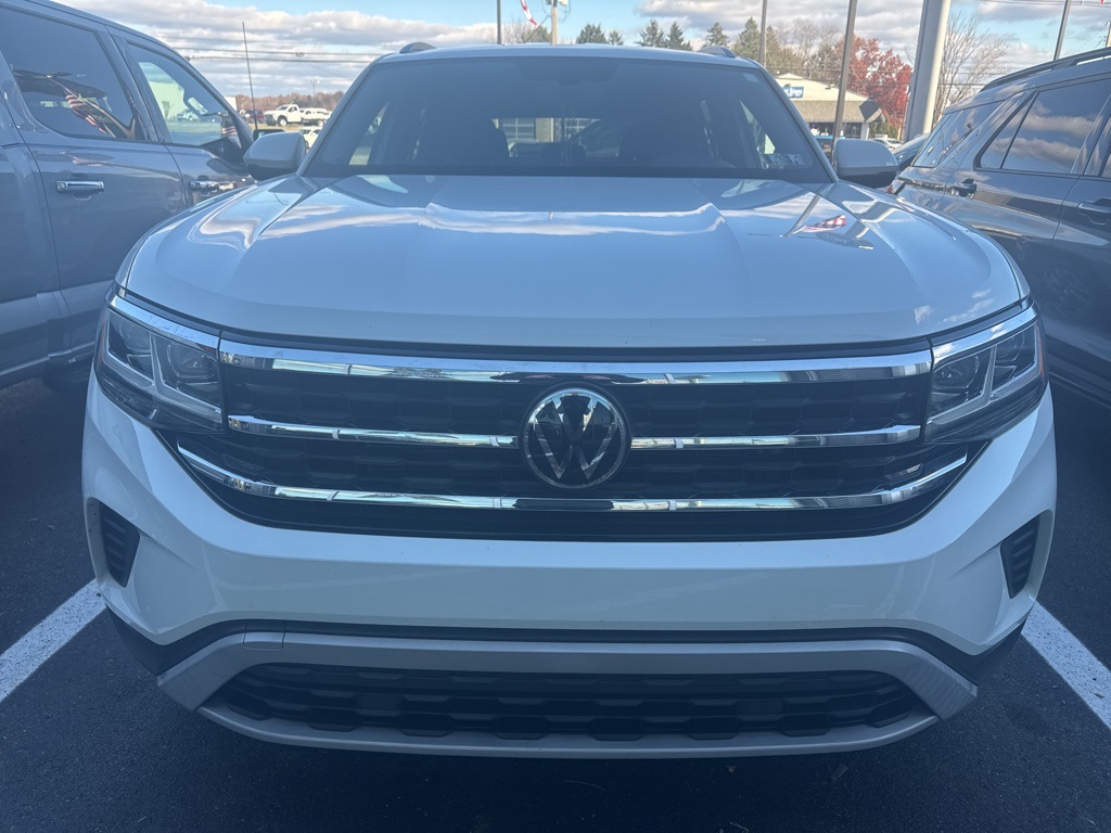 2020 Volkswagen Atlas Cross Sport photo 2