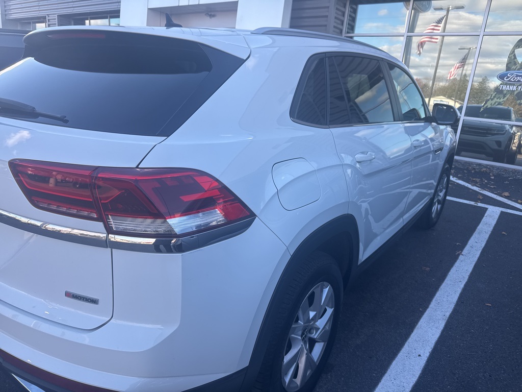 2020 Volkswagen Atlas Cross Sport photo 4