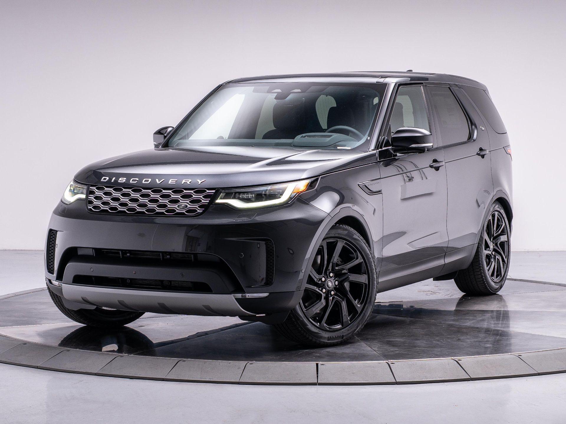New 2025 Land Rover Discovery P300 S